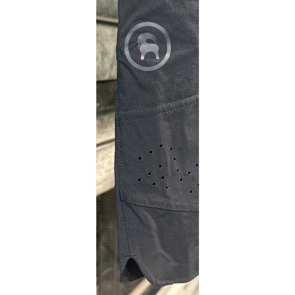 Women’s Backcountry Slickrock MTB Shorts - Picture 2 of 4